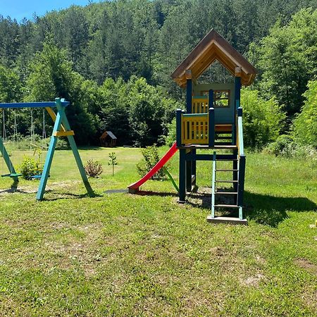 Apartmani D&S Μόκρα Γκόρα Εξωτερικό φωτογραφία