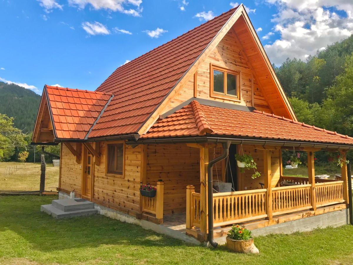 Apartmani D&S Μόκρα Γκόρα Εξωτερικό φωτογραφία