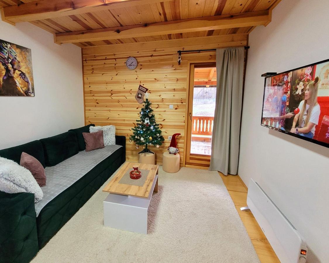 Apartmani D&S Μόκρα Γκόρα Εξωτερικό φωτογραφία